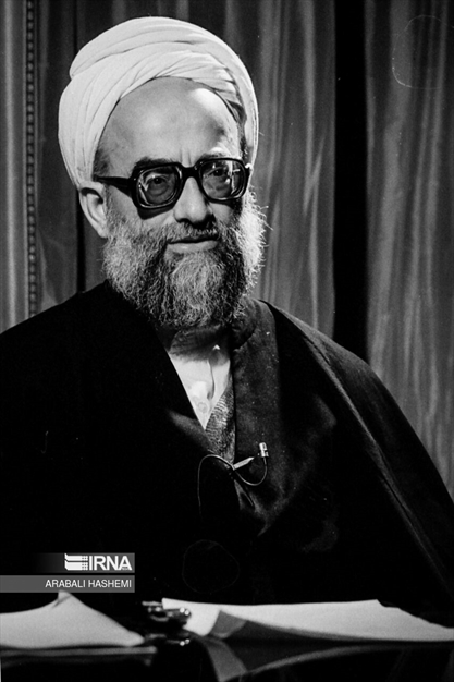 تصاویر تاریخی از آیت الله «محمد امامی کاشانی»