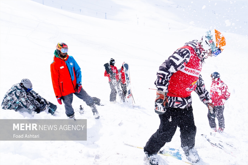 مسابقات اسکی اسنوبورد در پیست دیزین