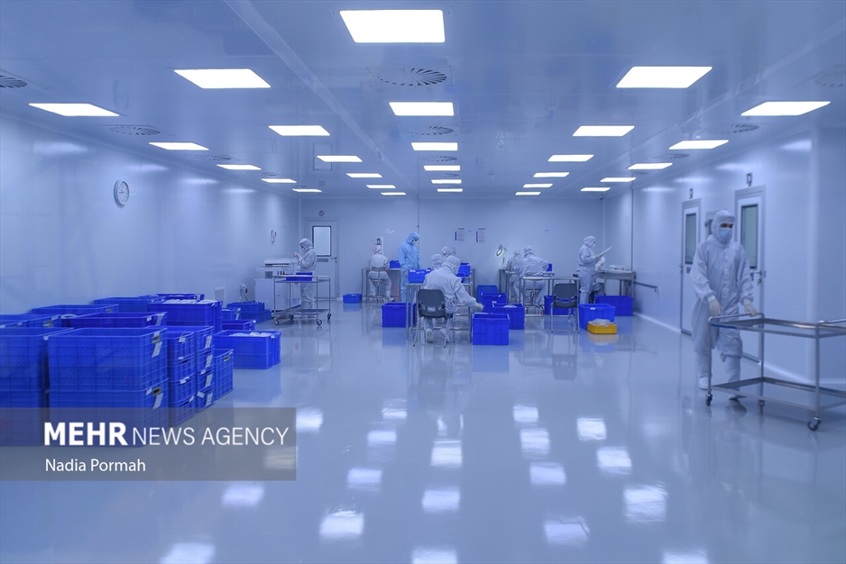 افتتاح شرکت‌های دارویی توسط رئیس سازمان غذا دارو