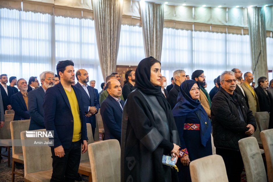 دیدار اهالی فرهنگ و هنر با رئیس جمهور