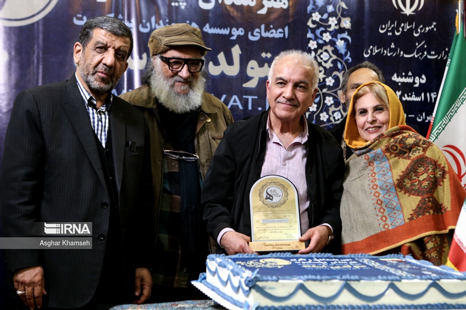 تجلیل از هنرمندان پیشکسوت متولد اسفند