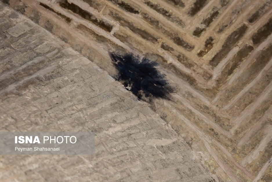 پل تاریخی خواجو، قربانی چهارشنبه‌سوری