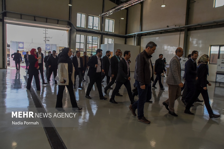 افتتاح شرکت‌های دارویی توسط رئیس سازمان غذا دارو