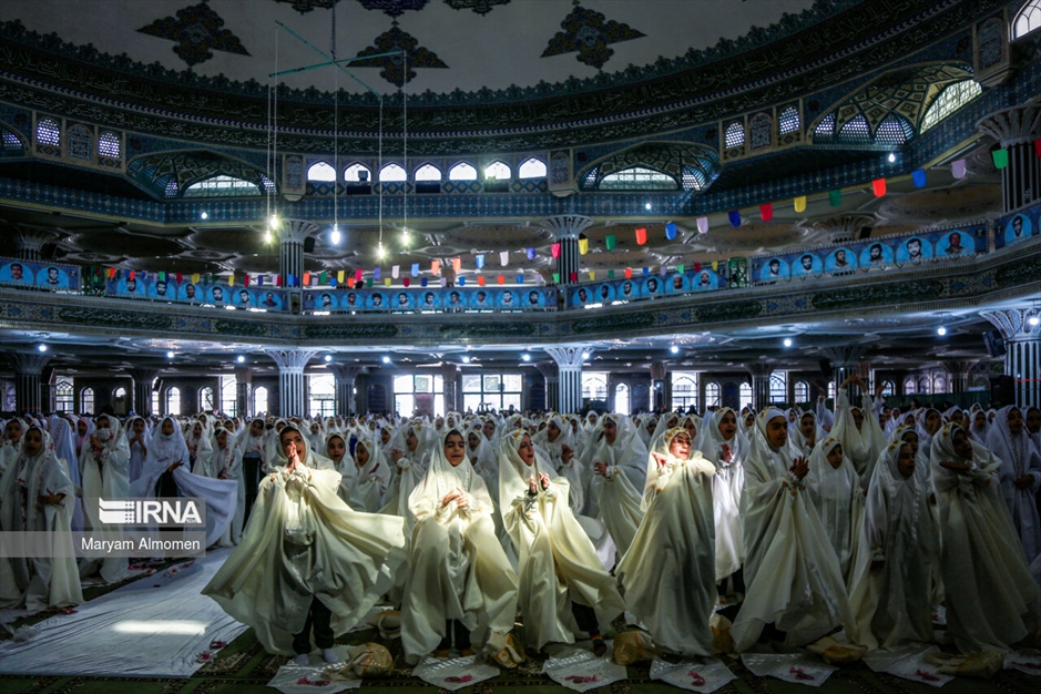 جشن تکلیف ۱۰۰۰ نفری