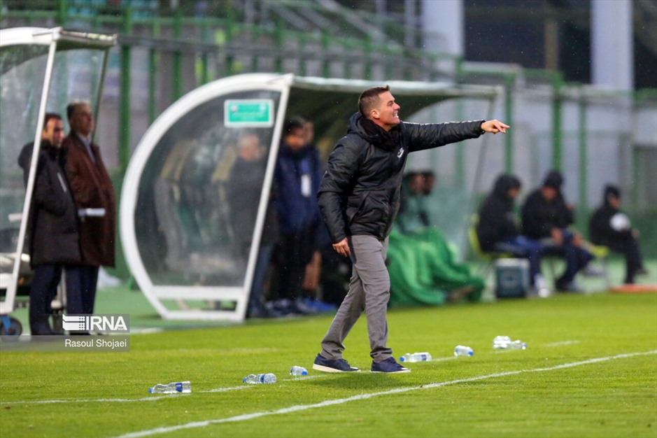 لیگ برتر فوتبال- ذوب آهن و پرسپولیس