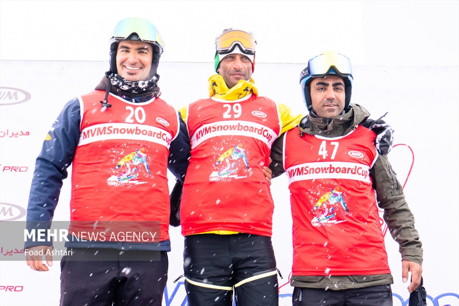 مسابقات اسکی اسنوبورد در پیست دیزین