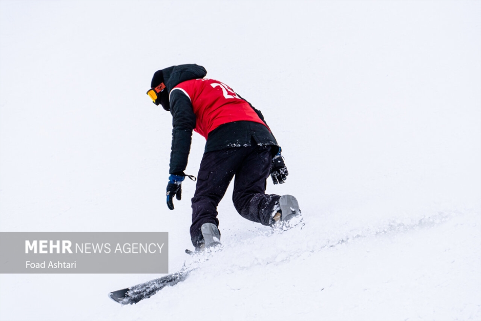 مسابقات اسکی اسنوبورد در پیست دیزین