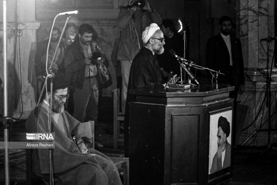 تصاویر تاریخی از آیت الله «محمد امامی کاشانی»