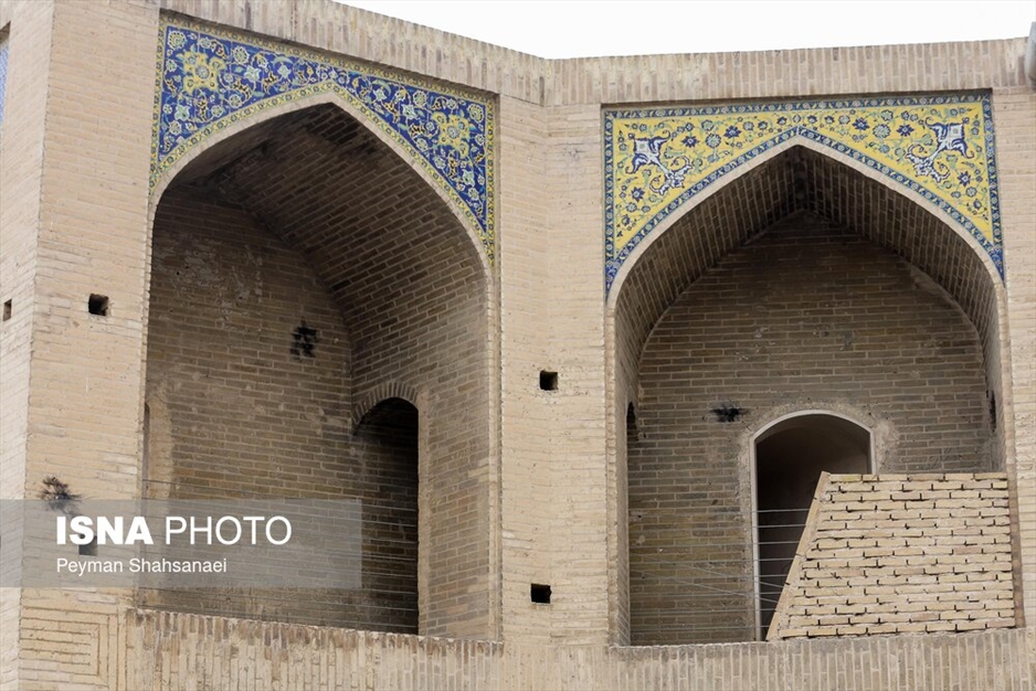 پل تاریخی خواجو، قربانی چهارشنبه‌سوری