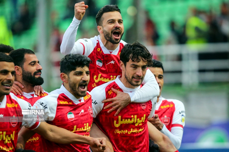 لیگ برتر فوتبال- ذوب آهن و پرسپولیس