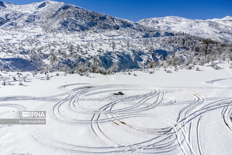 پرسه در برف- گلستان