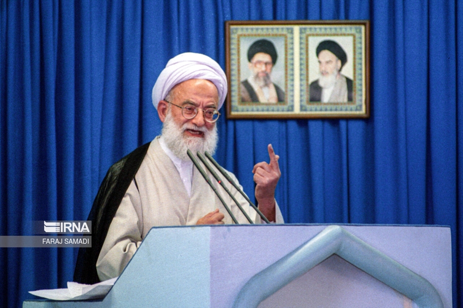 تصاویر تاریخی از آیت الله «محمد امامی کاشانی»