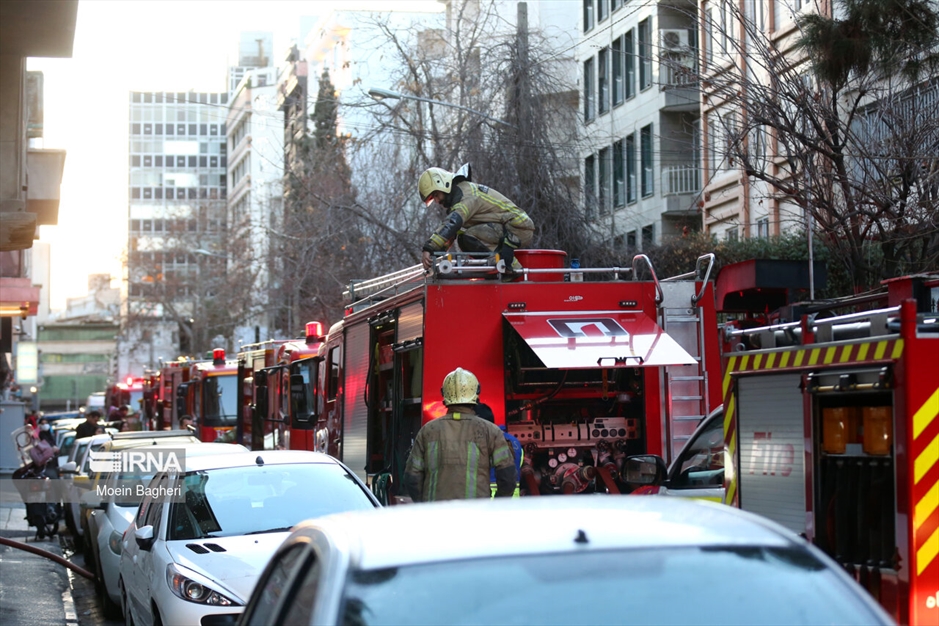 آتش سوزی در خیابان کریمخان