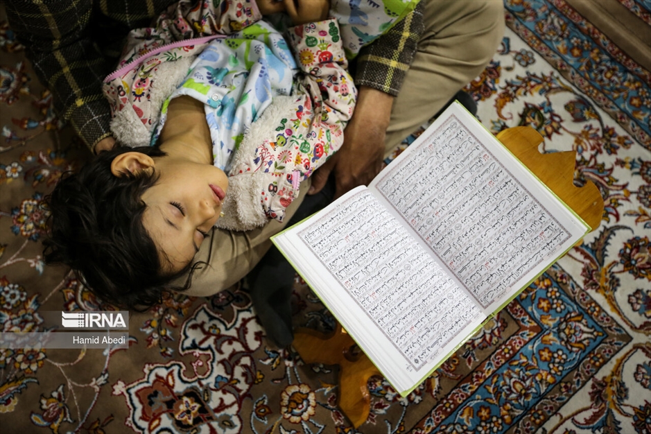 جزءخوانی قرآن در حرم حضرت معصومه (س)