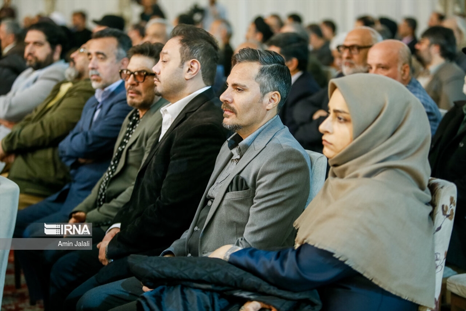 دیدار اهالی فرهنگ و هنر با رئیس جمهور