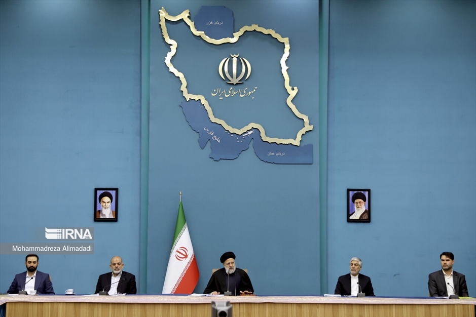 جلسه شورای عالی نوجوانان و جوانان