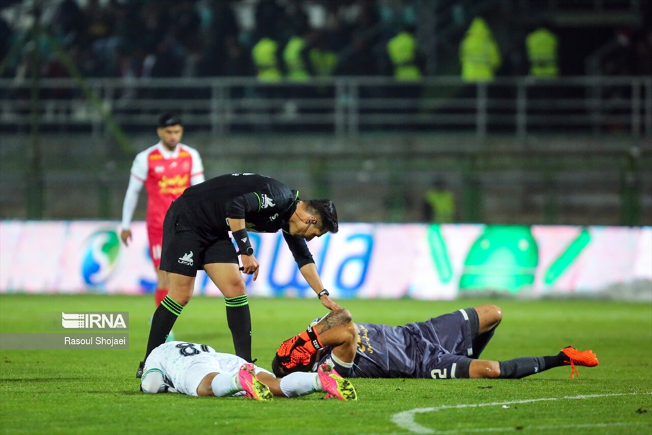 لیگ برتر فوتبال- ذوب آهن و پرسپولیس