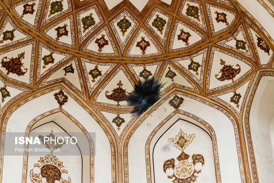 پل تاریخی خواجو، قربانی چهارشنبه‌سوری