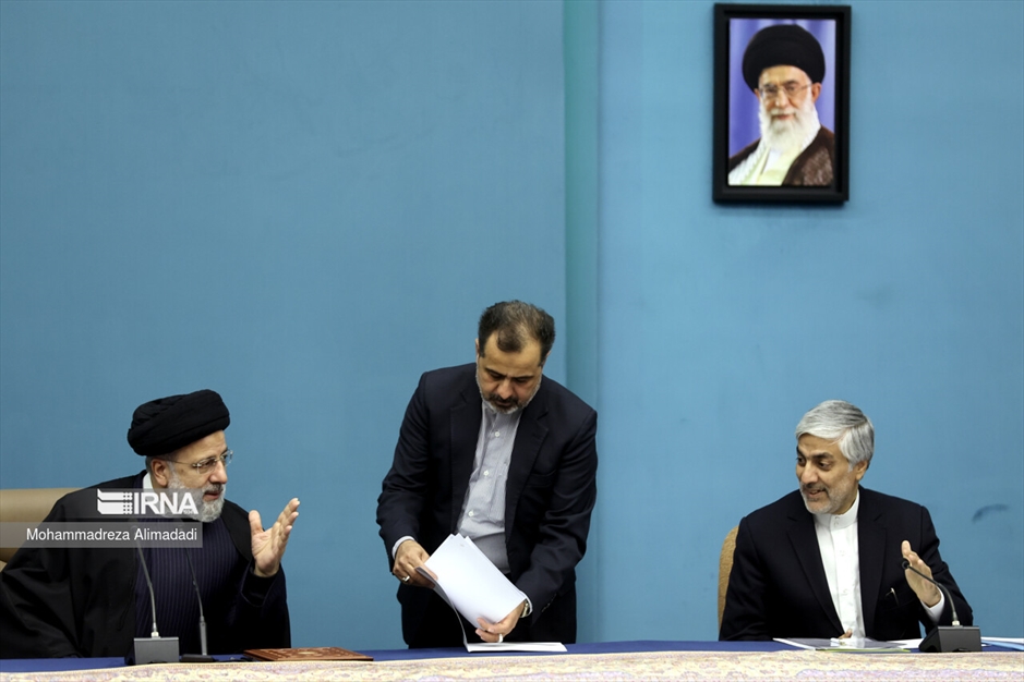 جلسه شورای عالی نوجوانان و جوانان