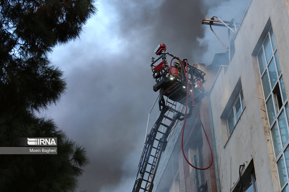 آتش سوزی در خیابان کریمخان