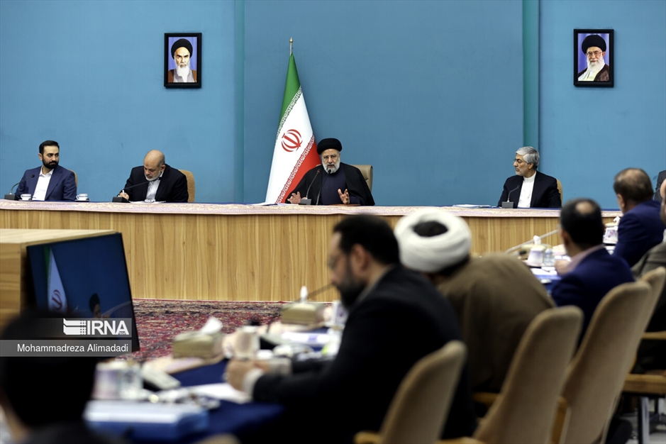 جلسه شورای عالی نوجوانان و جوانان