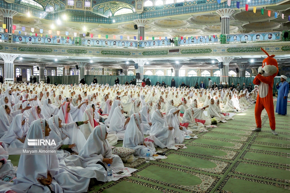 جشن تکلیف ۱۰۰۰ نفری