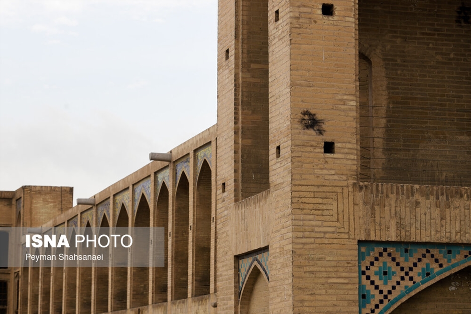 پل تاریخی خواجو، قربانی چهارشنبه‌سوری