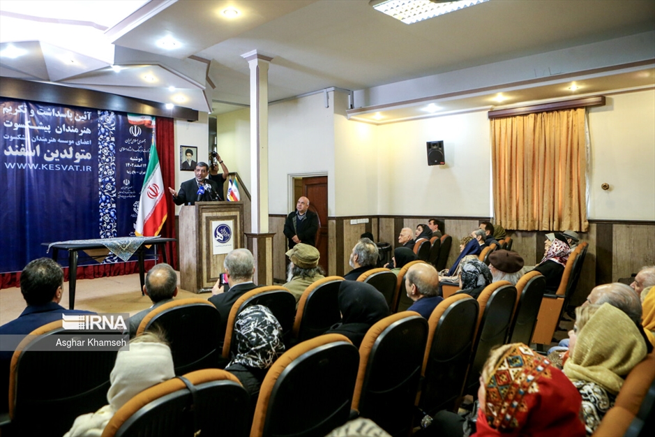 تجلیل از هنرمندان پیشکسوت متولد اسفند