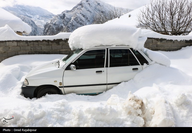 بارش برف در روستاهای اشکورات گیلان