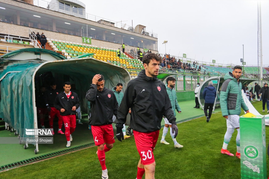 لیگ برتر فوتبال- ذوب آهن و پرسپولیس