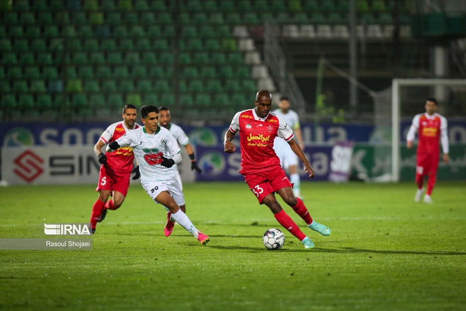 لیگ برتر فوتبال- ذوب آهن و پرسپولیس