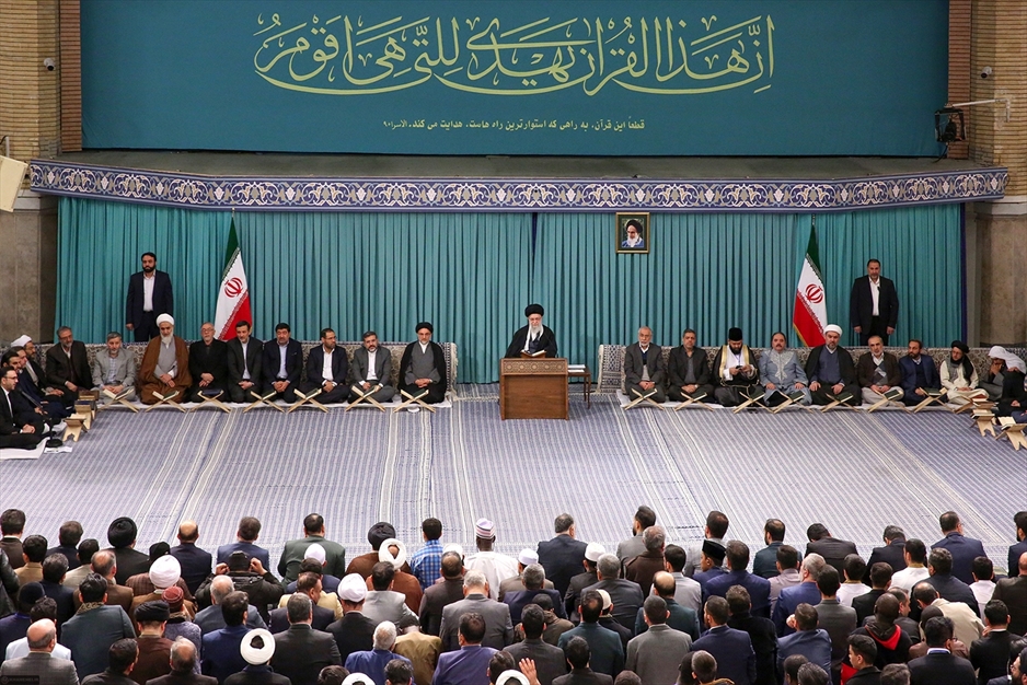 دیدار شرکت‌کنندگان در مسابقات بین‌المللی قرآن با رهبر انقلاب