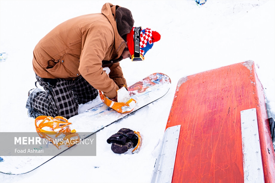 مسابقات اسکی اسنوبورد در پیست دیزین