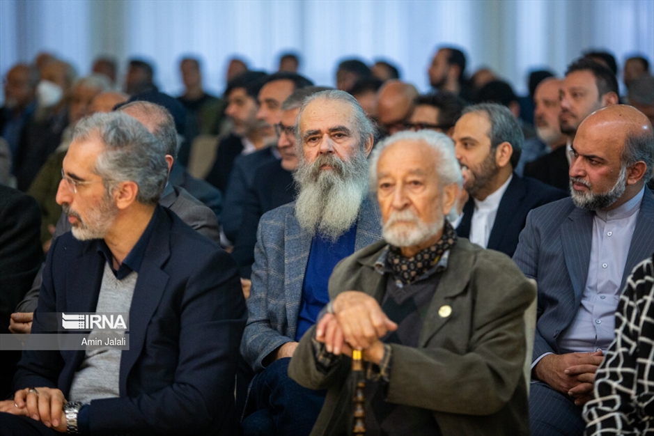 دیدار اهالی فرهنگ و هنر با رئیس جمهور