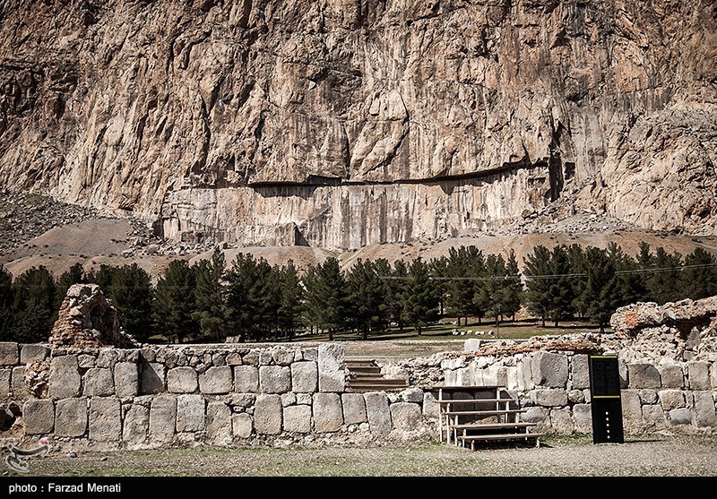 محوطه تاریخی بیستون