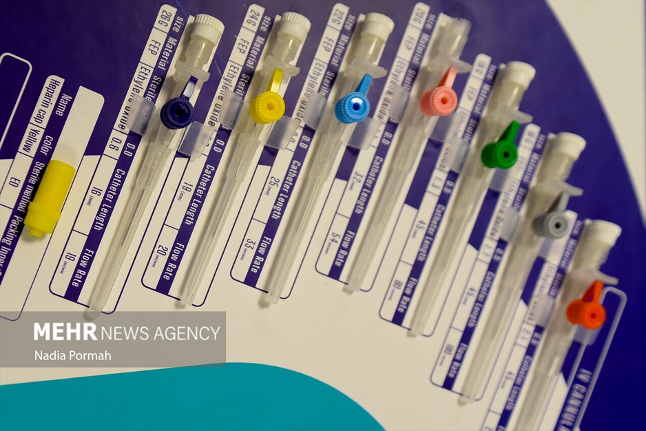 افتتاح شرکت‌های دارویی توسط رئیس سازمان غذا دارو