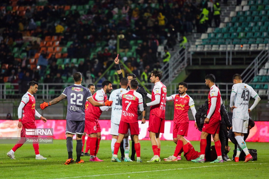 لیگ برتر فوتبال- ذوب آهن و پرسپولیس