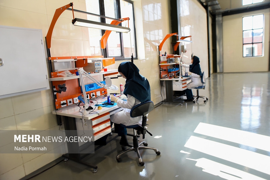 افتتاح شرکت‌های دارویی توسط رئیس سازمان غذا دارو