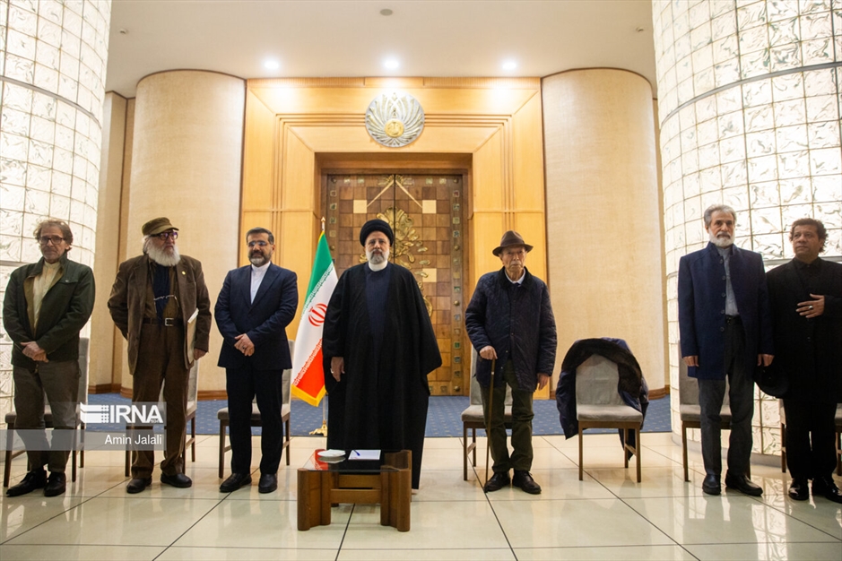 دیدار اهالی فرهنگ و هنر با رئیس جمهور