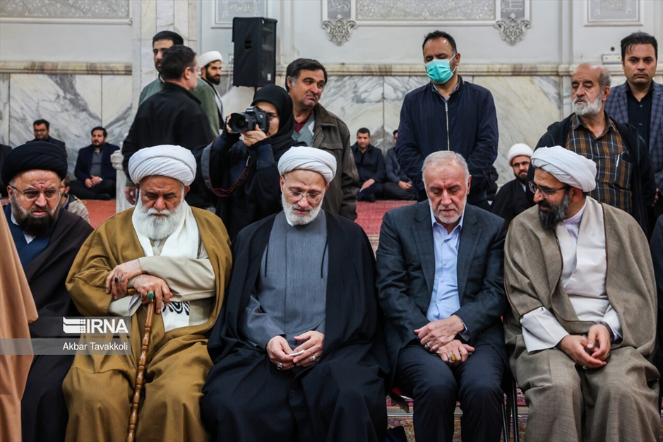 وداع با پیکر آیت‌الله «امامی کاشانی»