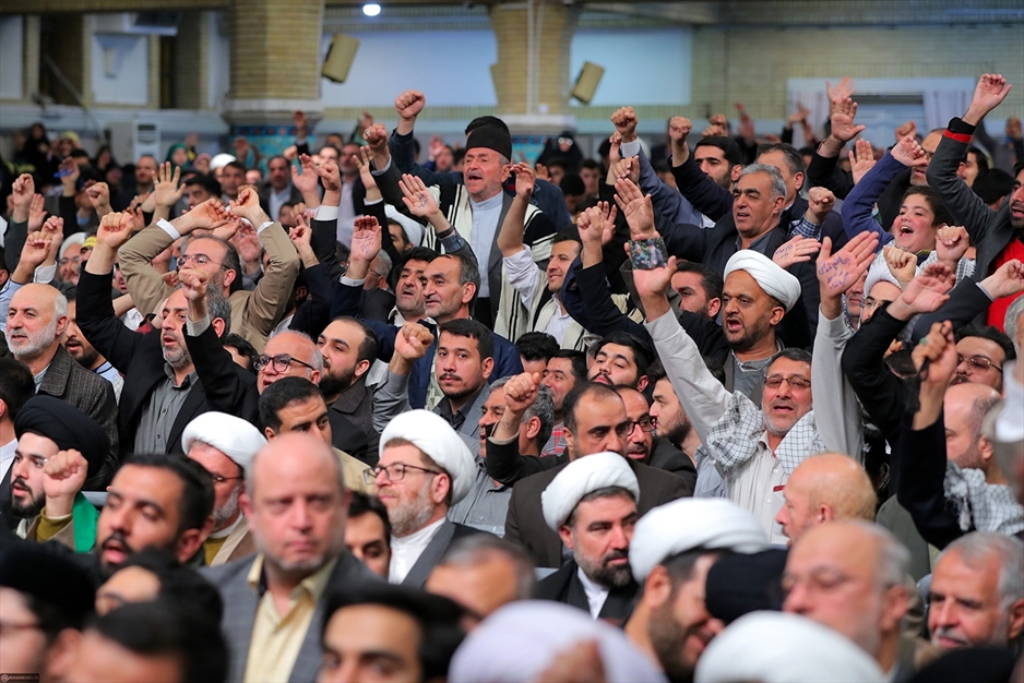 دیدار شرکت‌کنندگان در مسابقات بین‌المللی قرآن با رهبر انقلاب