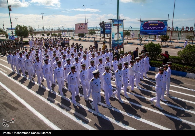 مراسم رژه روز ارتش در زنجان ،بندرعباس و کرمان