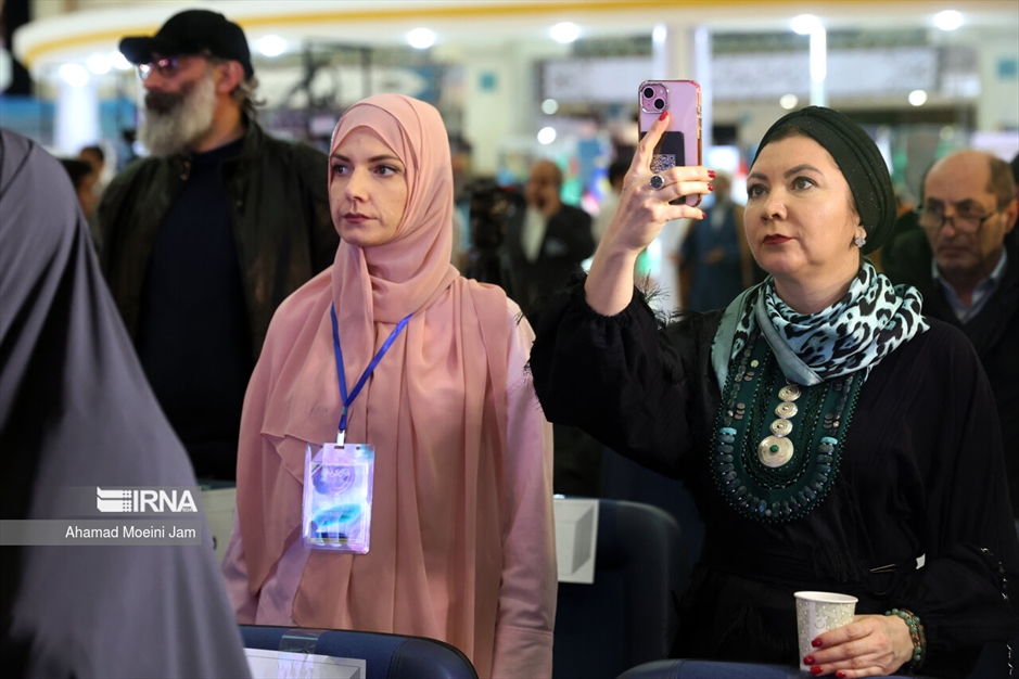 در حاشیه هفتمین روز نمایشگاه قرآن