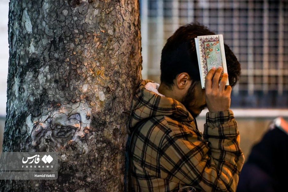احیای شب بیست و یکم ماه رمضان در مسجد ارگ