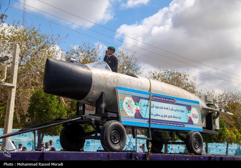 مراسم رژه روز ارتش در زنجان ،بندرعباس و کرمان