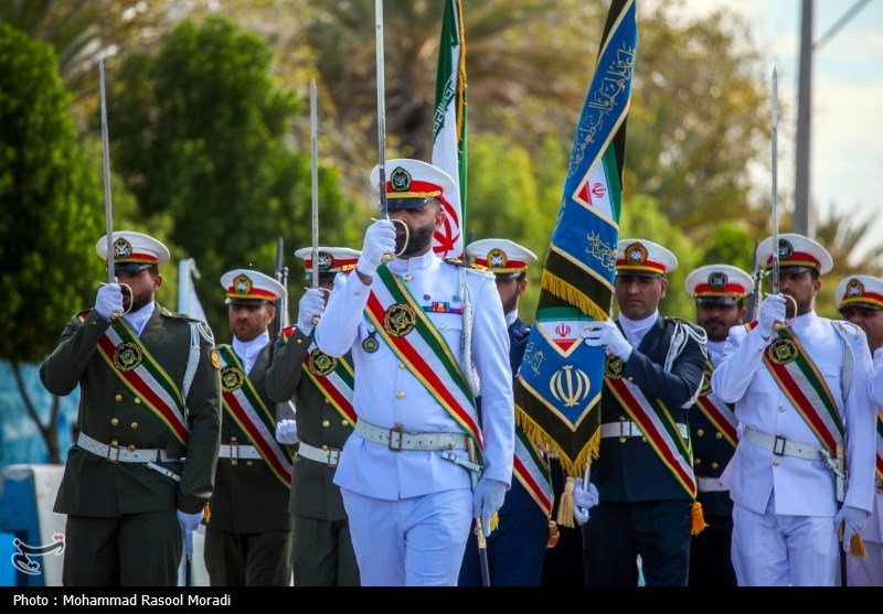 مراسم رژه روز ارتش در زنجان ،بندرعباس و کرمان