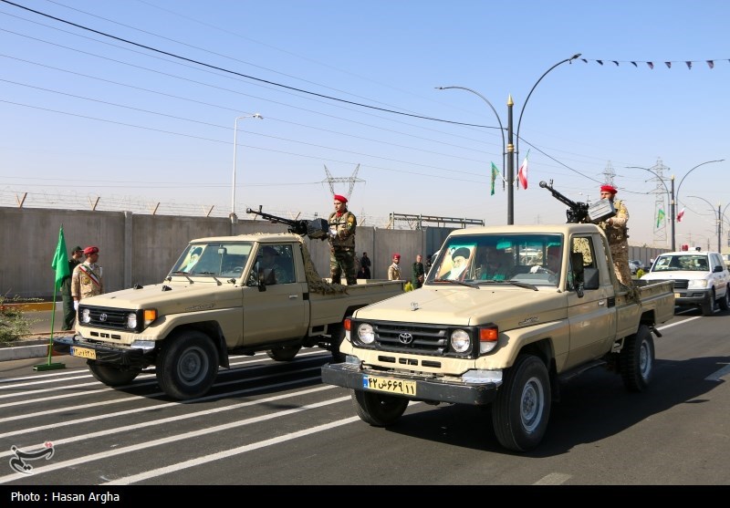 مراسم رژه روز ارتش در زنجان ،بندرعباس و کرمان