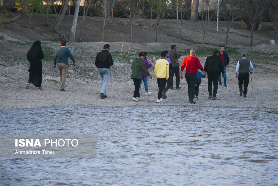 جاری شدن آب در زاینده‌رود - اصفهان