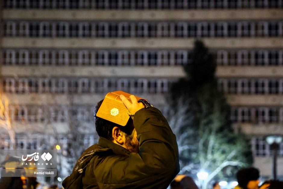 احیای شب بیست و یکم ماه رمضان در مسجد ارگ