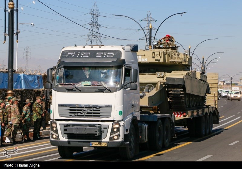 مراسم رژه روز ارتش در زنجان ،بندرعباس و کرمان